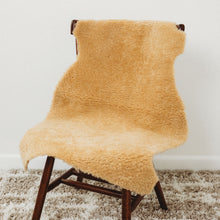 Amber Travel Sheepskin