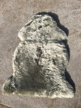 Aura Green Sheepskin